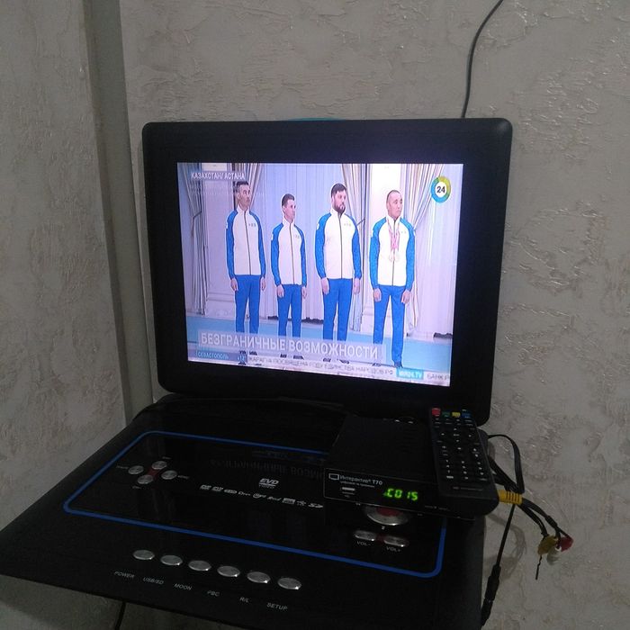 Портативный двд +тюнер