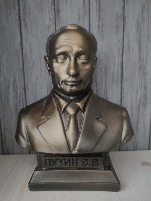 Статуэтки Политических Вождей