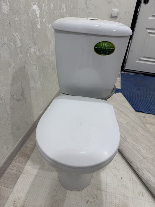 Продам унитаз б/у в целом отличном состоянии