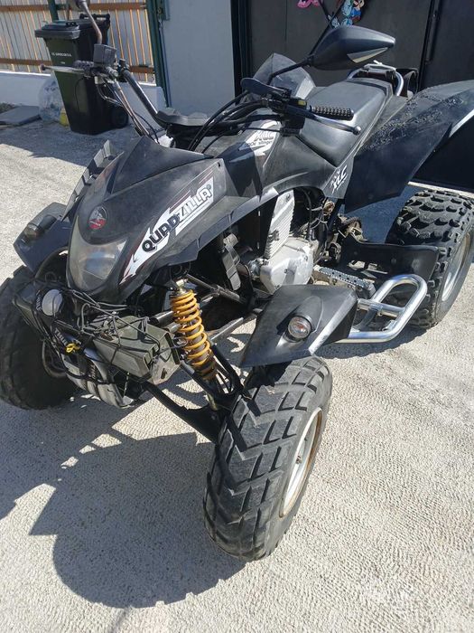Vreau sa vand un ATV