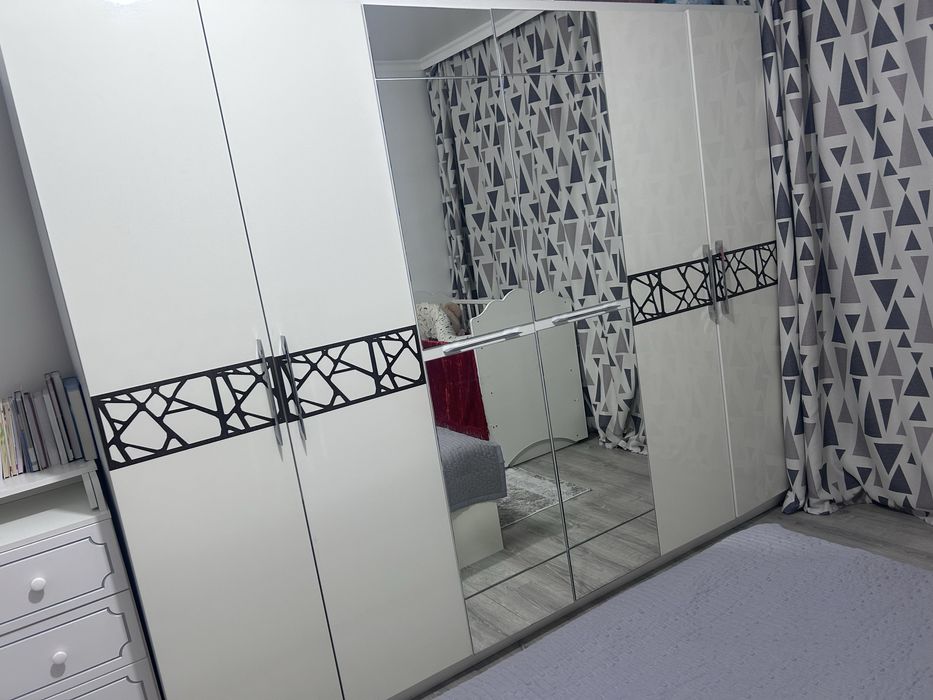 Срочно продам шкаф и комод