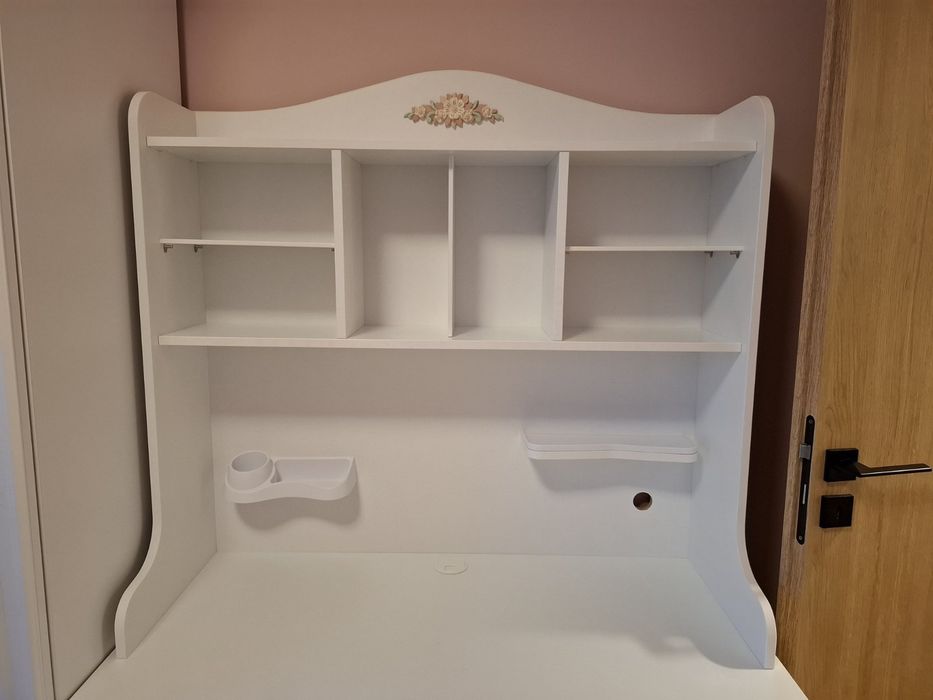 Ученическо бюро Rustic White с надстройка