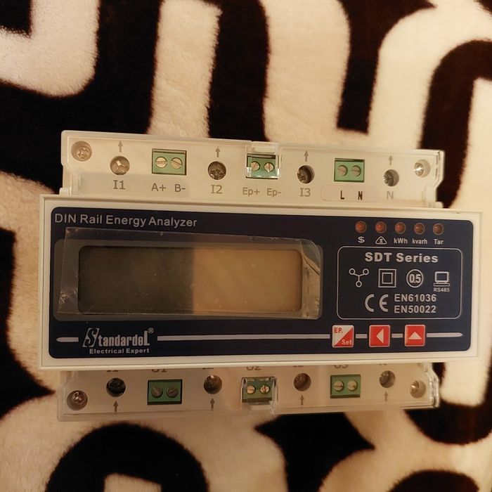 Vand Smart Meter trifazat V-Tac pentru invertoare solare