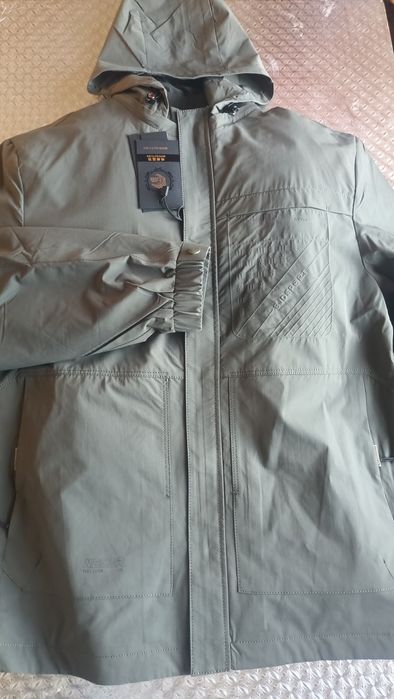Продам ветровка мужская