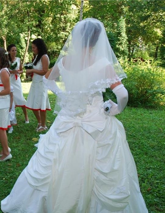 Rochie mireasa model unicat