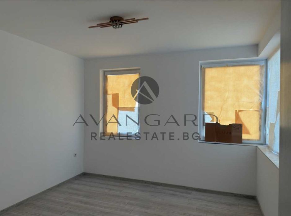 Продава се Двустаен апартамент в Пловдив, Кючук Париж - 68 кв.м за 2402 €/кв.м - Снимка #5