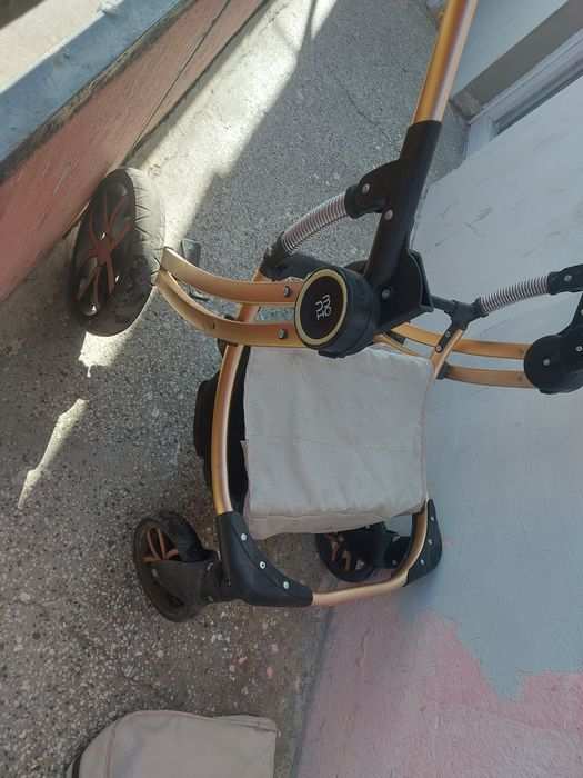 Продавам Количка с два коша  150 лв