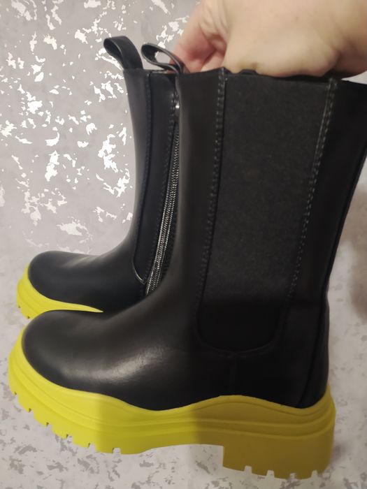 Ботуши нови 36 номер