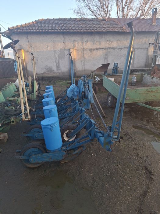 Vand semanatoare si meet!