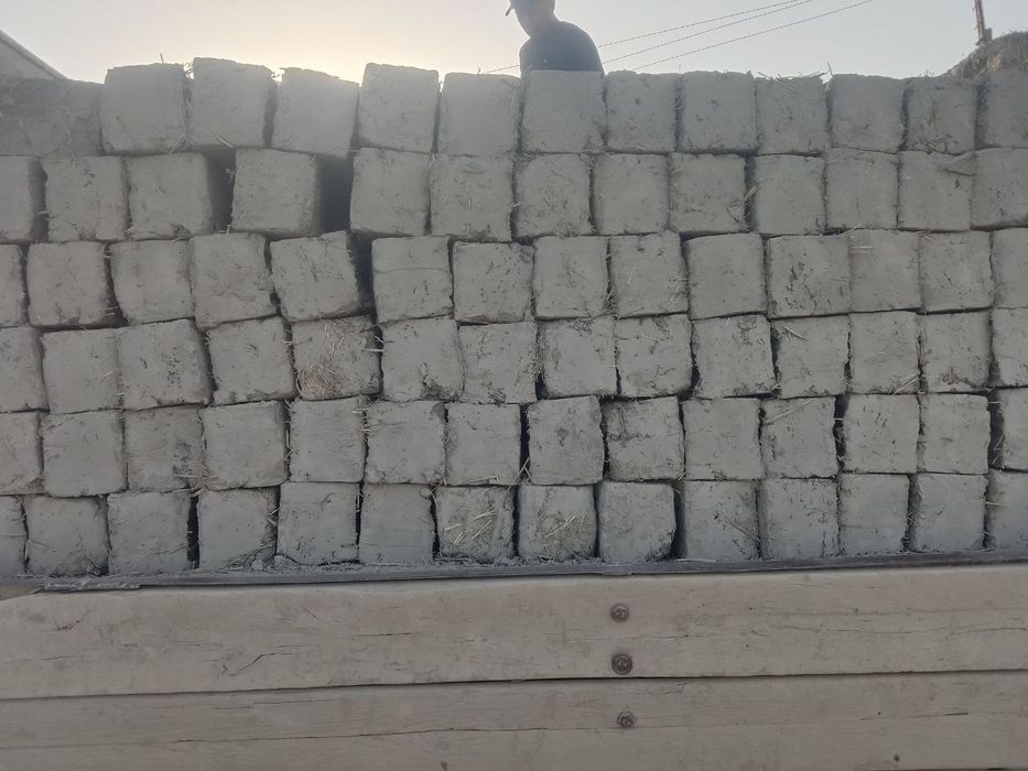 Jomboy blokcha sotiladi 34/14 1200sumdan Samarqand buylab yetkazib ber