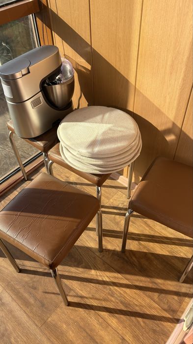 Стулья кухонные / для дома — 4 шт