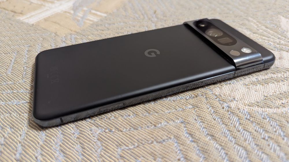 Смартфон Google Pixel 8 Pro