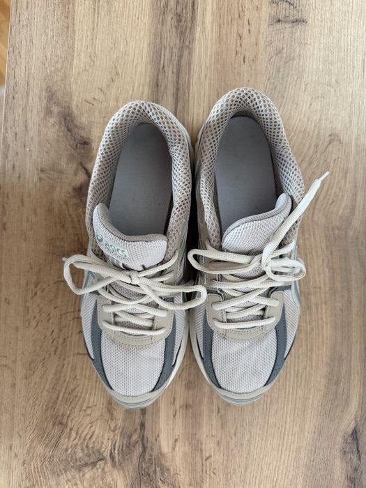 Asics Jog 100s маратонки