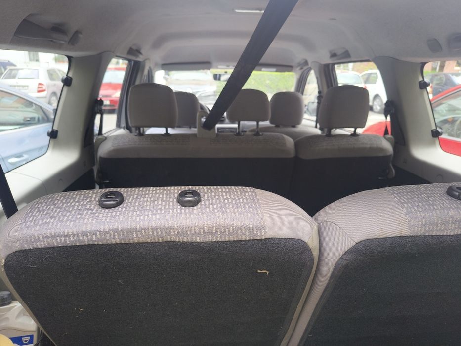 Dacia logan mcv, 7 locuri , aer conditionat, înmatriculată