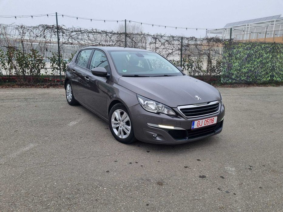 Peugeot 308  2015