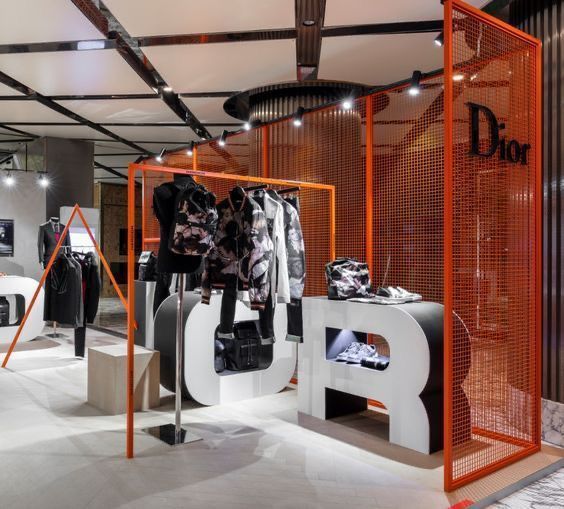 Строительство выставочных стендов под ключ  RekOne