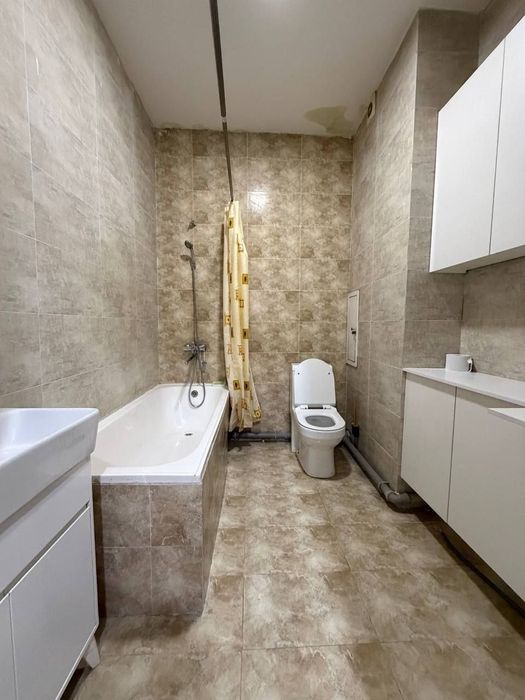 Срочно продаётся 3 ком Новостройка Golden Hous