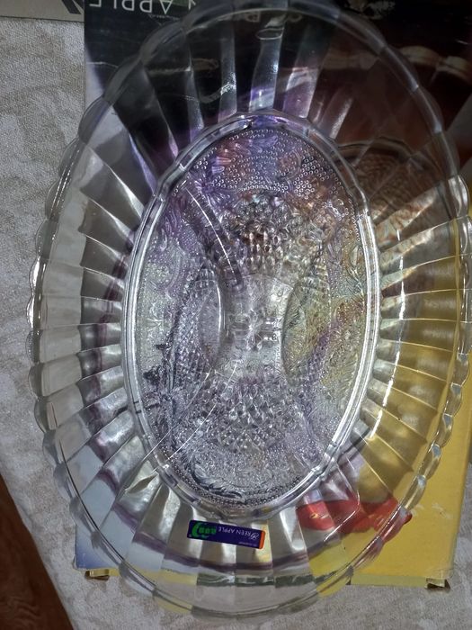 Продается посуда набором.