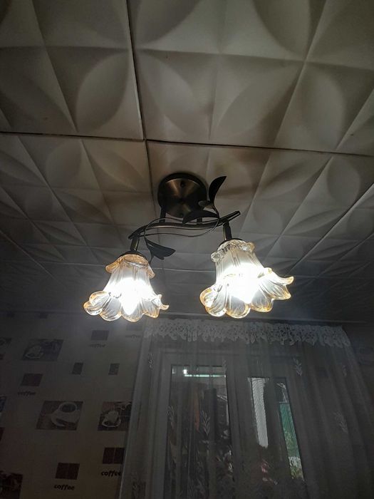 Продам небольшие люстры
