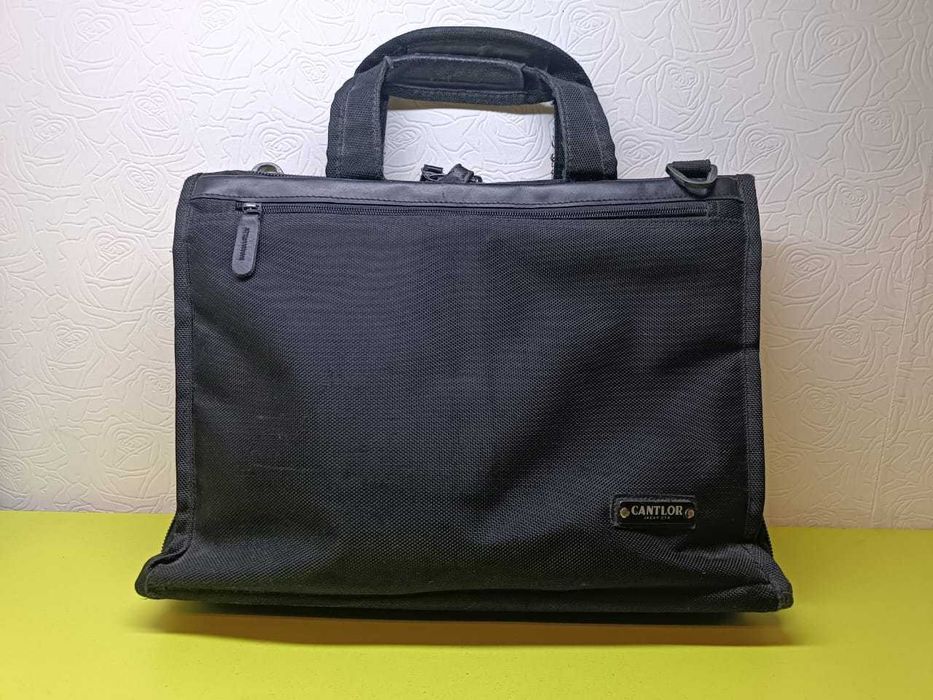 Ноутбук фирмы Samsung, модель np300e5a