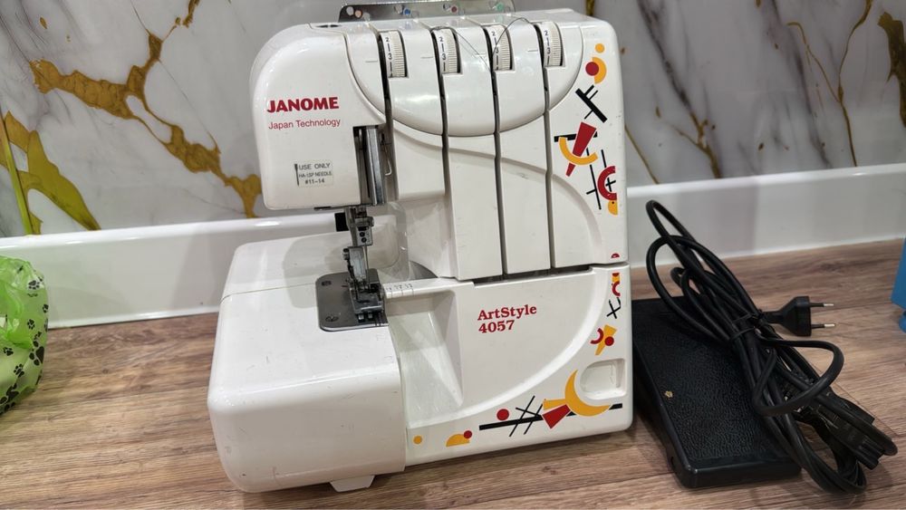 Оверлок жаноме