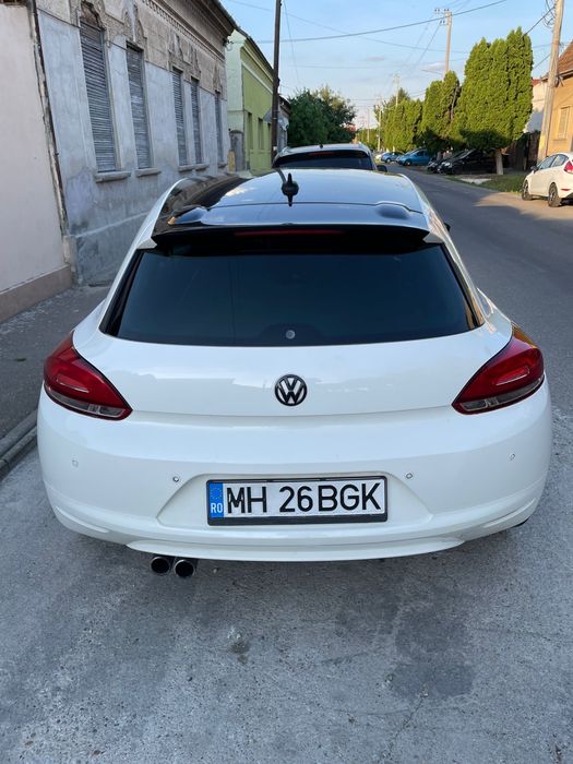 Sciroco R-Line 2.0 TDI 170 CP 2010