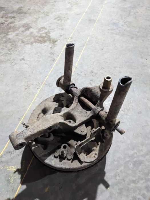 Задняя ступица в сборе mazda 323 BA