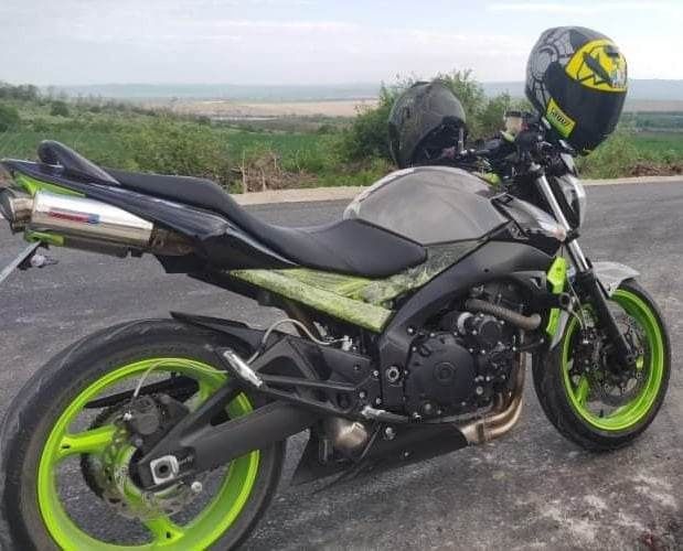 Suzuki gsrl 600 турър