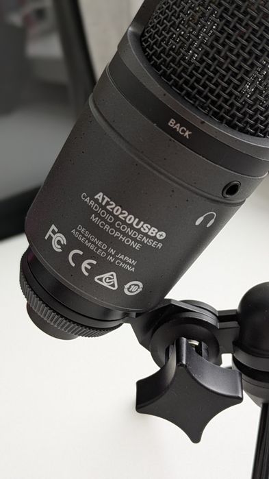 Microfon USB Audio-Technica – sunet foarte bun, stare excelentă