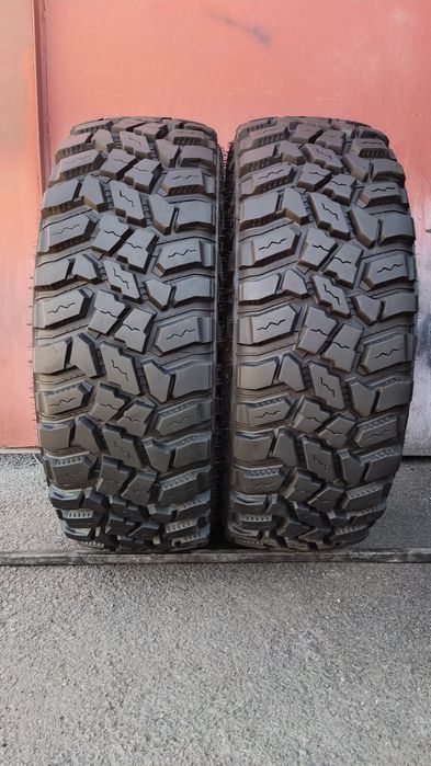 2 броя джипови гуми  285/75/16 Cooper Discover  STT Pro, POR
dot1022
15.2mm
Добро състояние на гумите 
внос Австрия 
цена : 199 евро за 2бр 

Предлага
