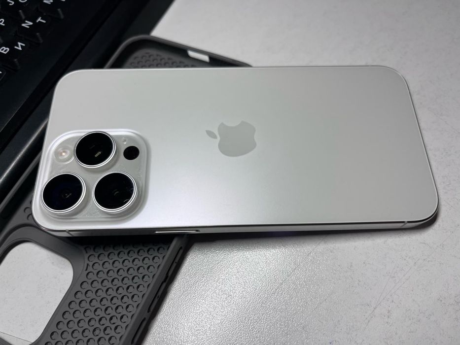 Продам IPHONE 15 pro max
