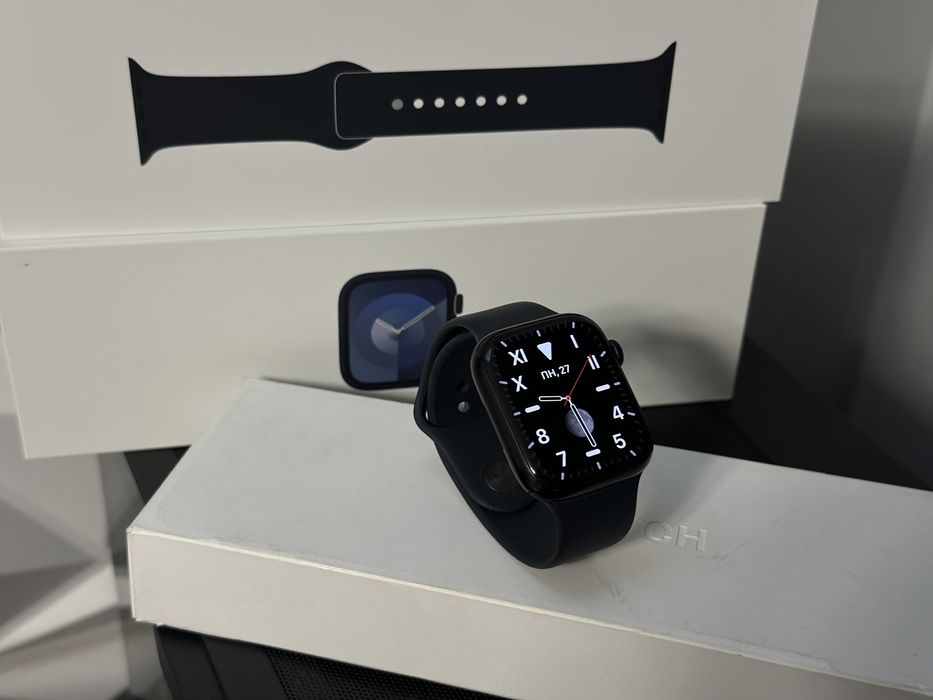 Apple Watch Series 9 45mm идеал состояние