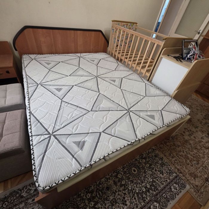 Срочний продам спалний гарнитур