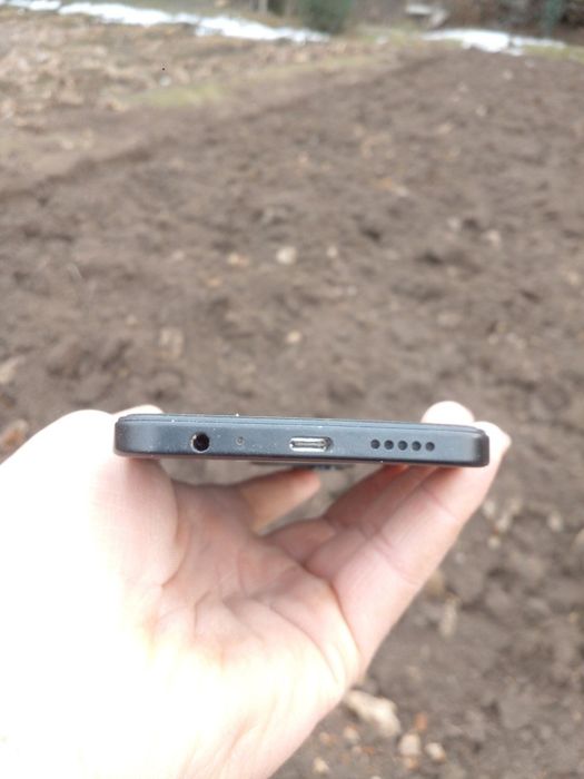 Redmi 15 c yangi telefon 2025 yil dekabr oyida chiqgan 4+4ga 128gb