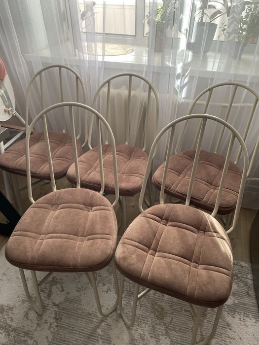 Стулья в хорошем состоянии