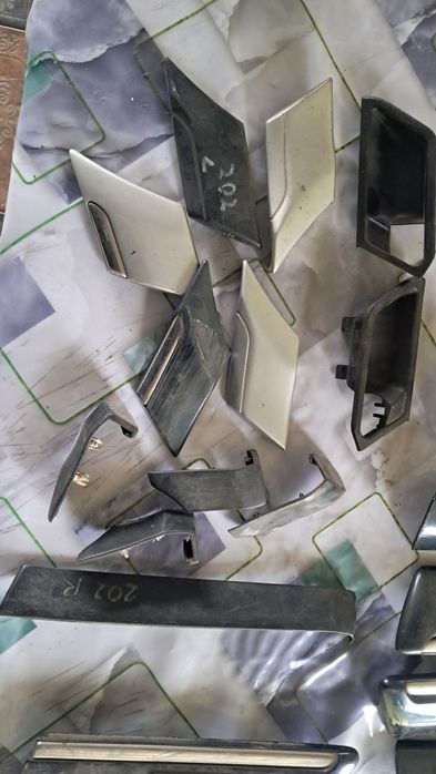 Мерседес.202 бардачек панельи.