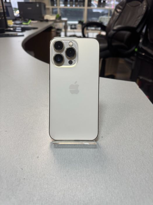 iPhone 13 Pro 100% Капацитет на батерията