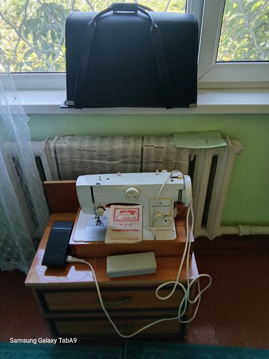 Машинка для шитья