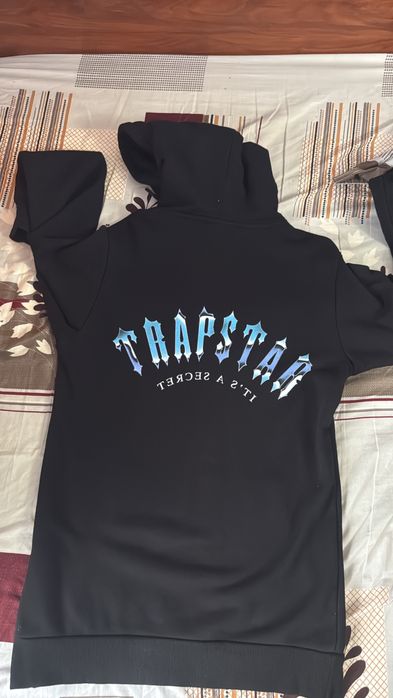 vand hanorac trapstar