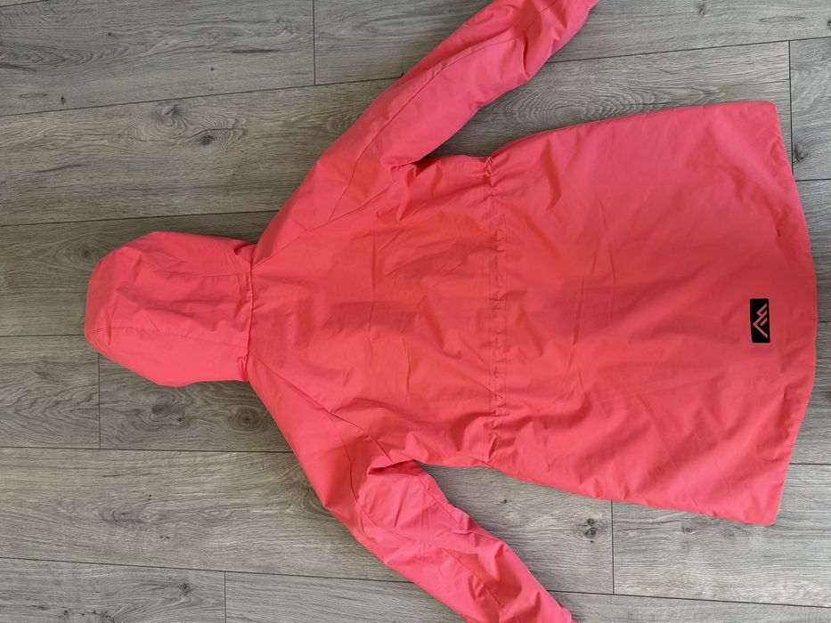 Куртка на девочку 10-11 лет