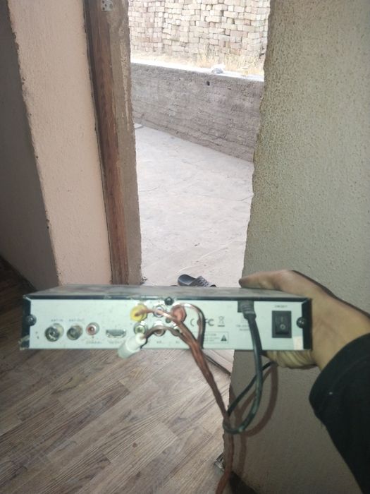 Eski televizorga tunel