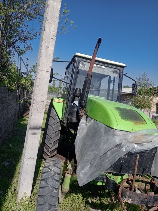 Traktor TTZ80 YILI 2004