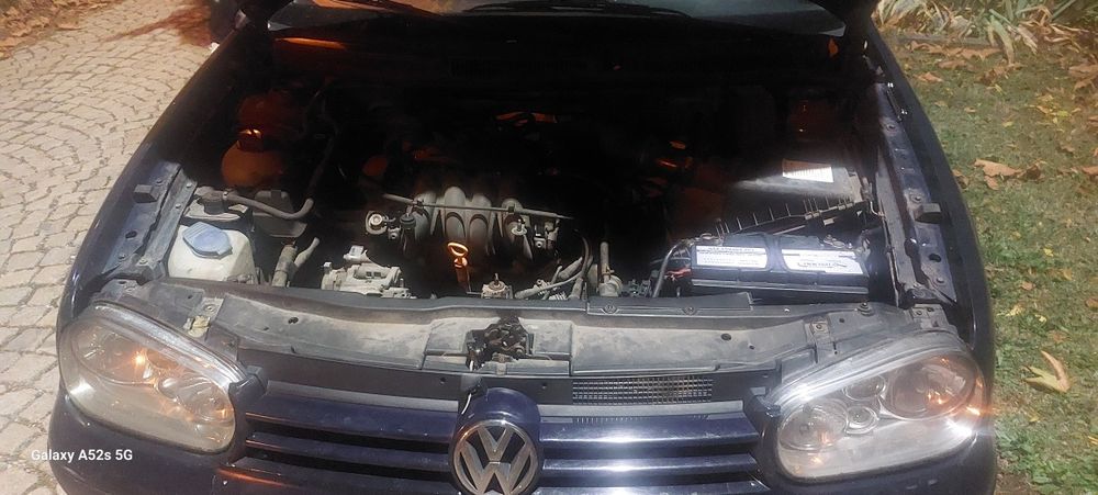 WV Голф 4 1.6 8клапана  четириврат На части