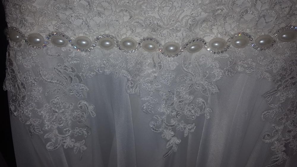 Oferta! Rochie mireasă Elegance Ama,dantela, marime 36-38-40, corset