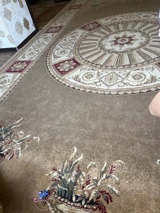 Кілем 3*5 м сатылады.Қалың әрі сапалы