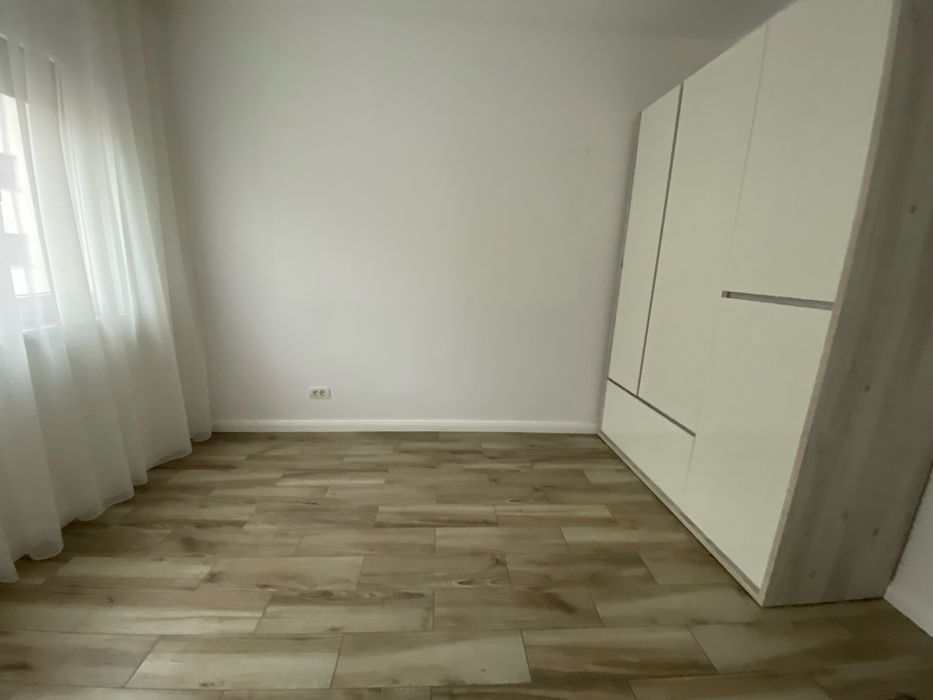 Apartament cu 3 camere West Residence
