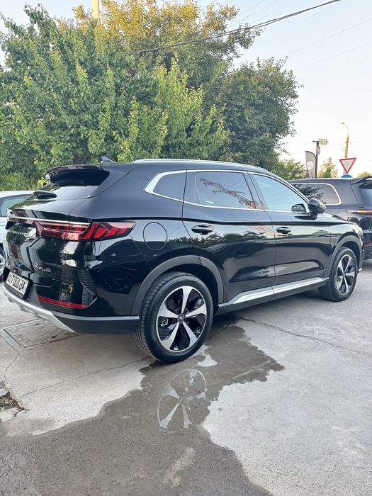 BYD song plus flagshib