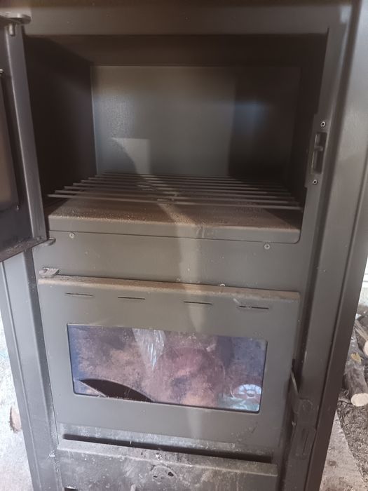 Termo semineu pe lemne, brichete și cărbune fornnelo BRM E,24 KW , cuptor