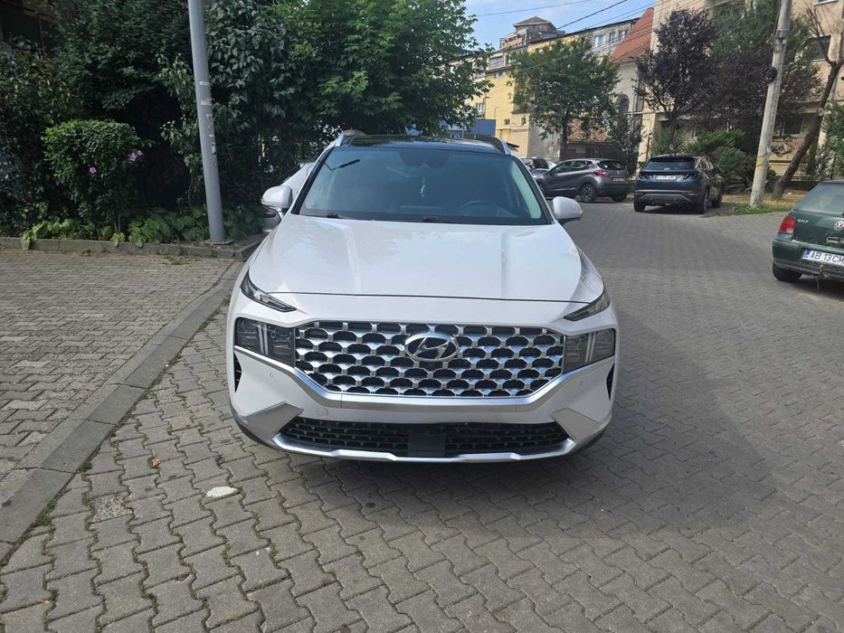 HYUNDAI Santa Fe 2,2CRDI 4WD 202CP  SCHIMB cu Cap tractor