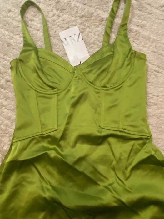 Rochie ZARA verde lime XS corset midi stramt bra cups fistic satin nou
